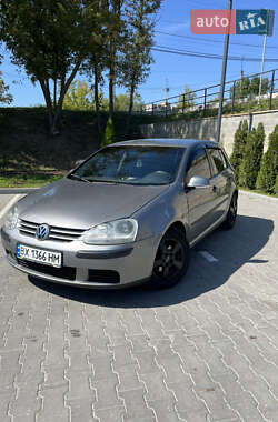 Хетчбек Volkswagen Golf 2004 в Хмельницькому