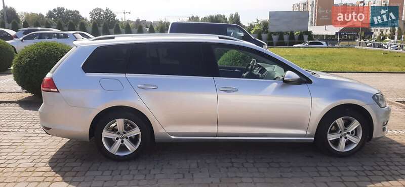 Универсал Volkswagen Golf 2013 в Львове