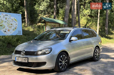 Універсал Volkswagen Golf 2010 в Тростянці