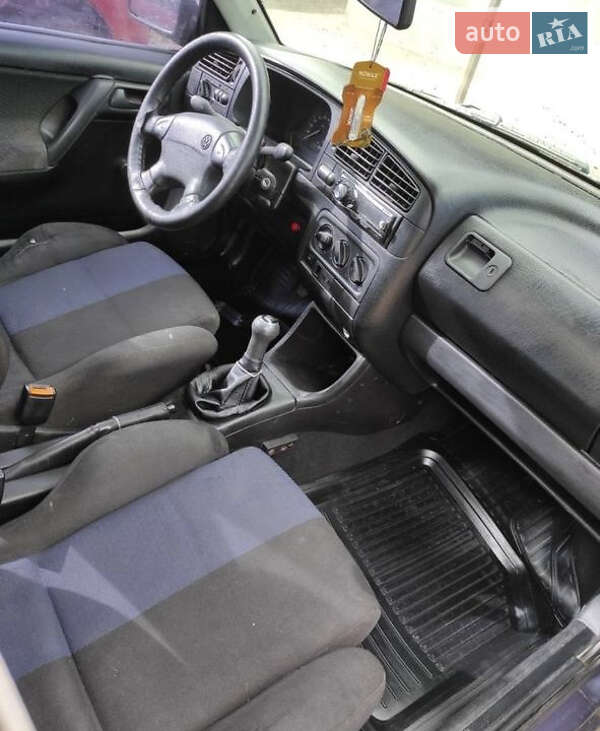 Хетчбек Volkswagen Golf 1995 в Чернівцях фото 5 Хетчбек Volkswagen Golf 1995 в Чернівцях