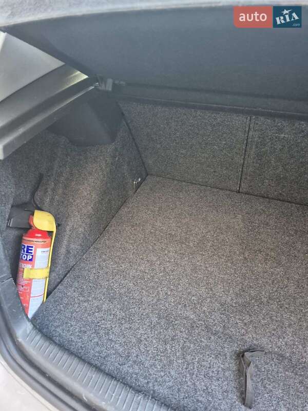 Хэтчбек Volkswagen Golf 2007 в Украинке фото 17 Хэтчбек Volkswagen Golf 2007 в Украинке