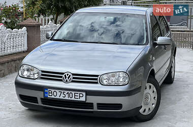Хэтчбек Volkswagen Golf 2002 в Тернополе