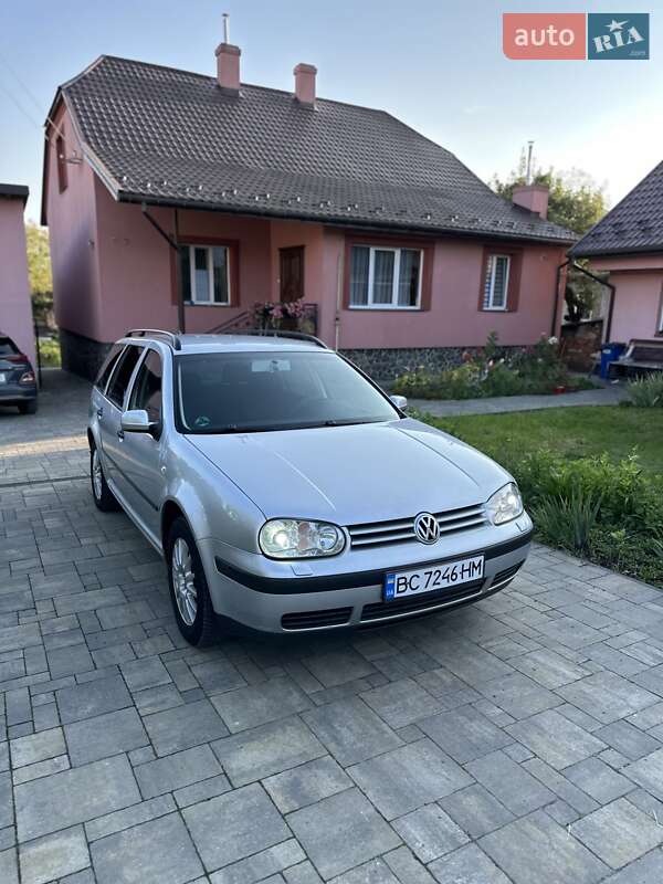 Універсал Volkswagen Golf 2005 в Львові