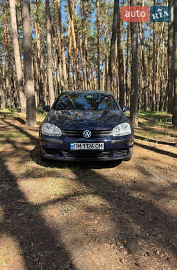Хетчбек Volkswagen Golf 2004 в Сумах