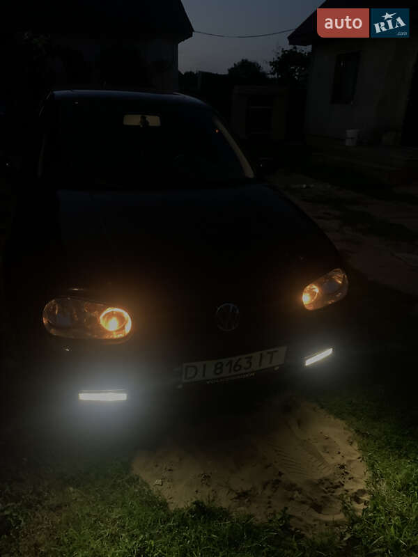 Хетчбек Volkswagen Golf 2000 в Тернополі