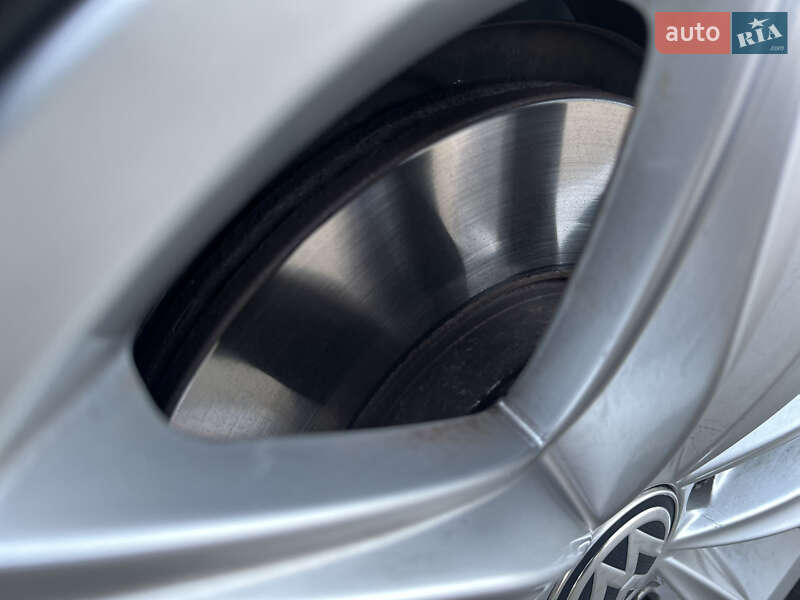 Универсал Volkswagen Golf 2014 в Нововолынске фото 37 Универсал Volkswagen Golf 2014 в Нововолынске