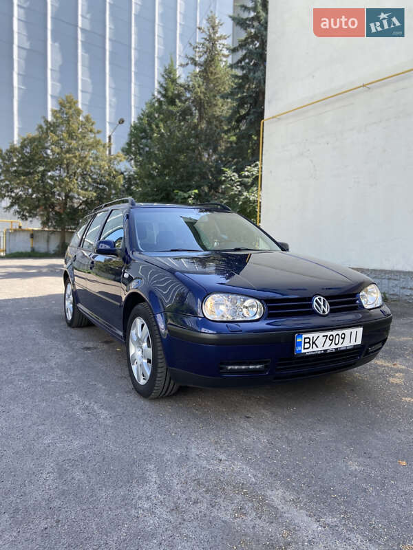 Универсал Volkswagen Golf 2001 в Радивилове
