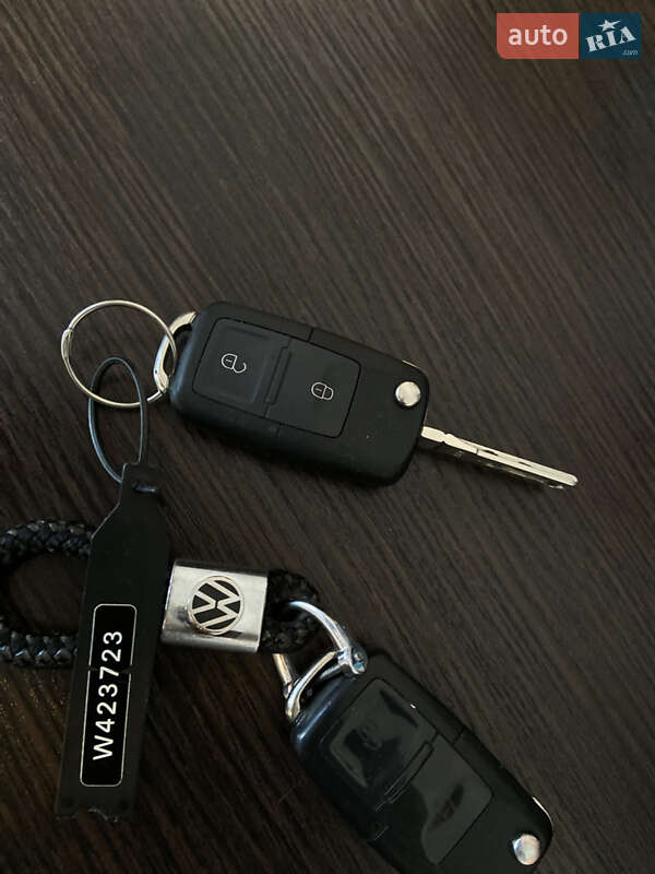 Универсал Volkswagen Golf 2001 в Радивилове