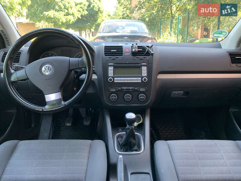 Хэтчбек Volkswagen Golf 2007 в Полтаве