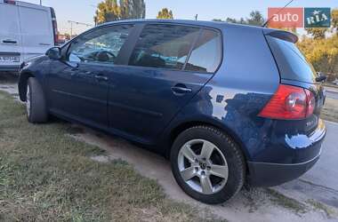 Хэтчбек Volkswagen Golf 2007 в 