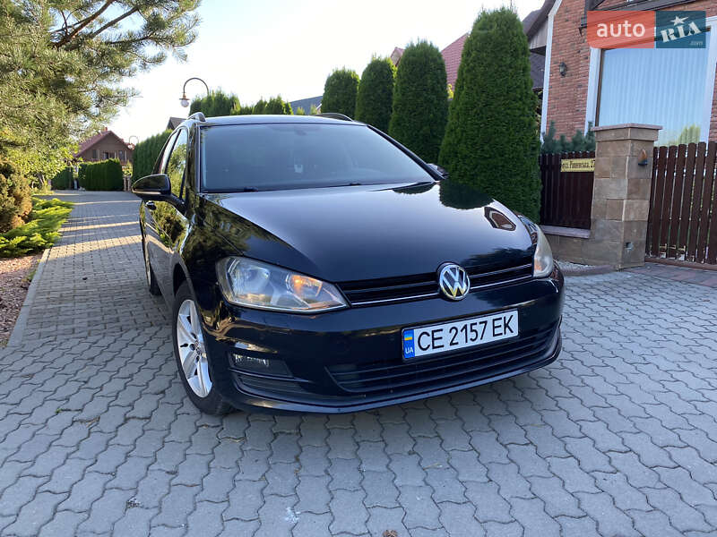 Універсал Volkswagen Golf 2013 в Чернівцях
