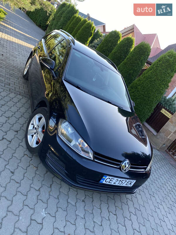 Універсал Volkswagen Golf 2013 в Чернівцях