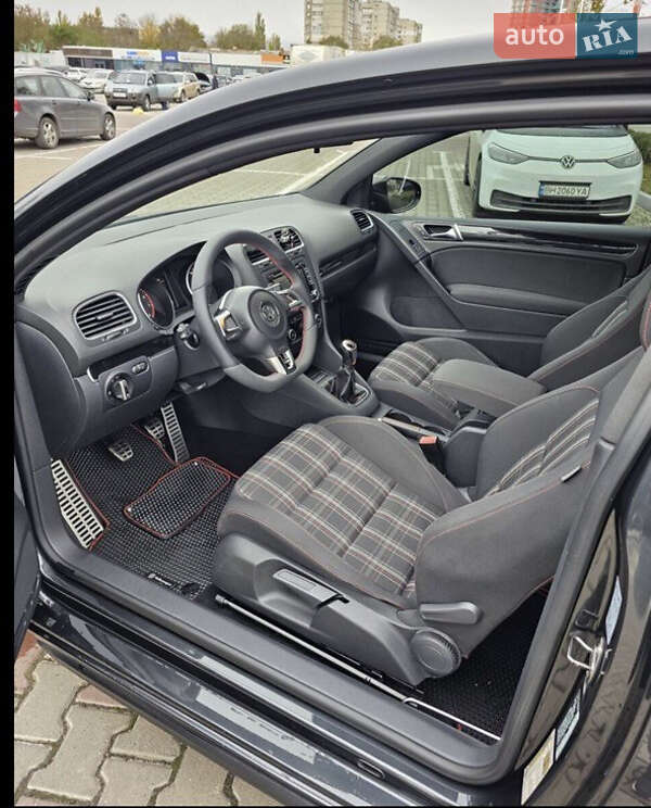 Хетчбек Volkswagen Golf 2012 в Любашівці