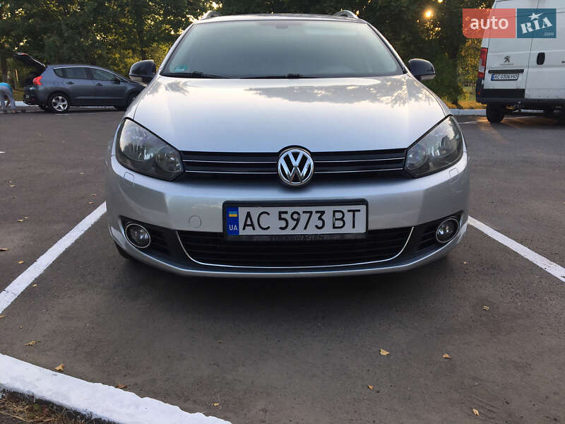 Универсал Volkswagen Golf 2011 в Буковеле