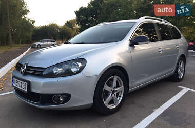 Універсал Volkswagen Golf 2011 в Луцьку