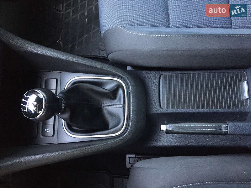 Универсал Volkswagen Golf 2011 в Буковеле