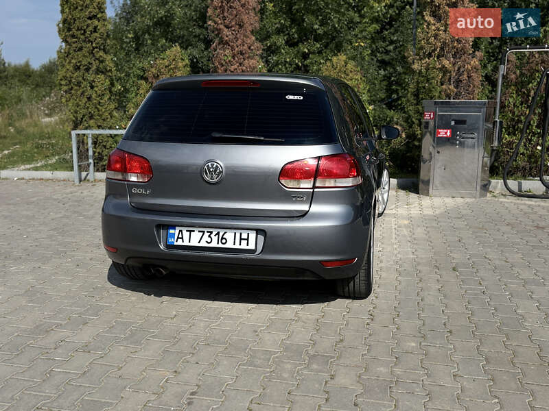 Хетчбек Volkswagen Golf 2008 в Стрию