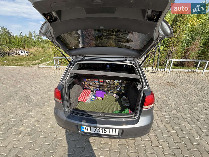 Хетчбек Volkswagen Golf 2008 в Стрию