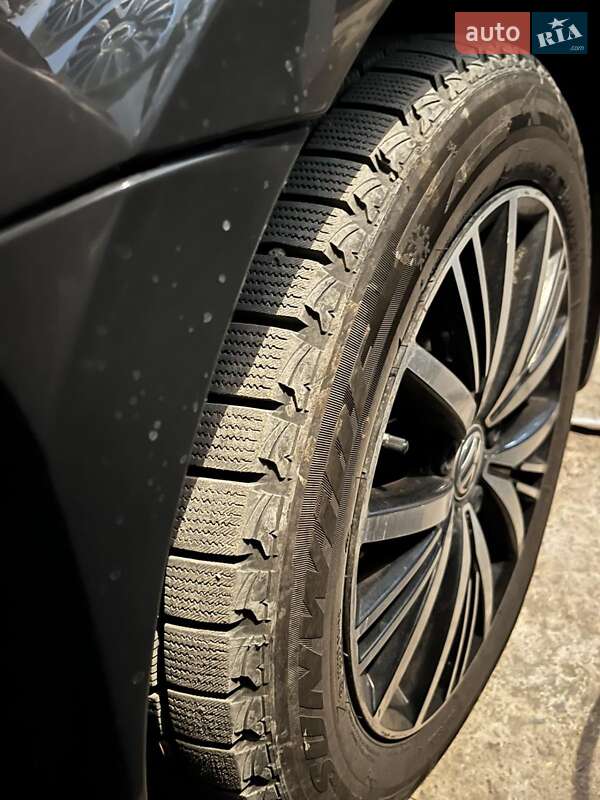 Універсал Volkswagen Golf 2016 в Тернополі