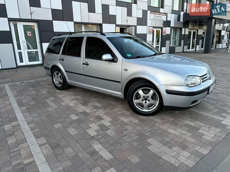 Volkswagen Golf 2001