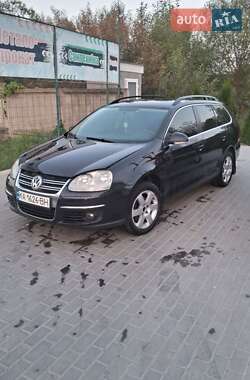 Универсал Volkswagen Golf 2008 в Томашполе