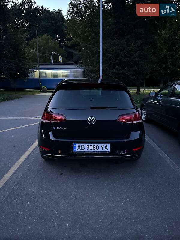 Хетчбек Volkswagen Golf 2017 в Вінниці