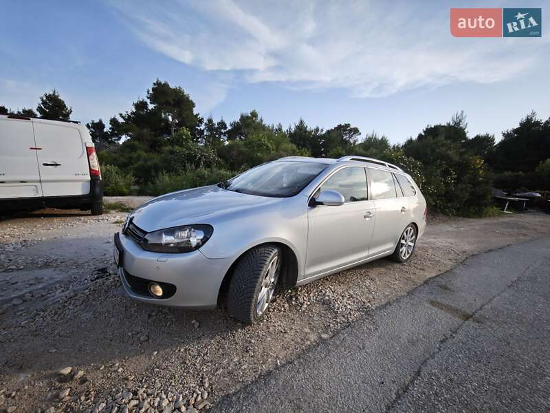 Універсал Volkswagen Golf 2009 в Вінниці