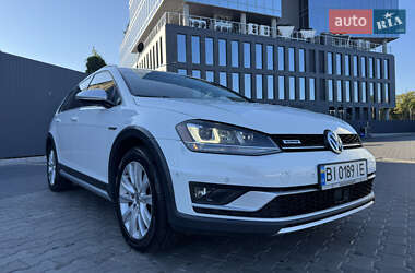 Універсал Volkswagen Golf 2016 в Києві