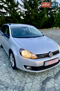 Универсал Volkswagen Golf 2012 в Дубно