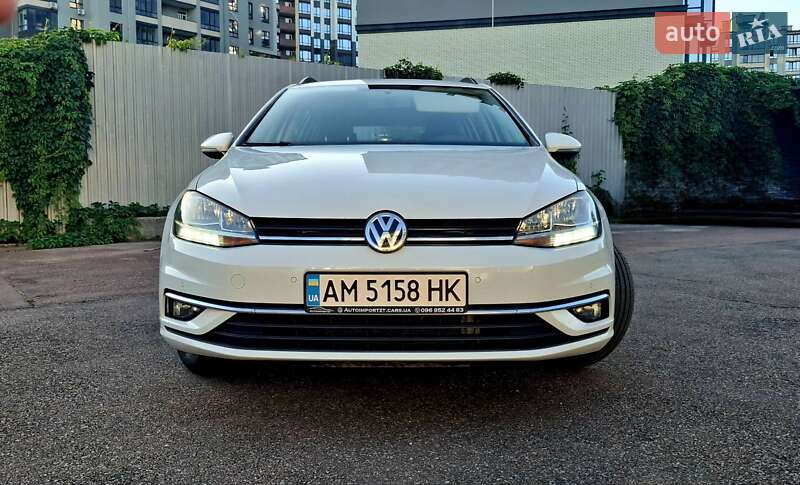 Універсал Volkswagen Golf 2018 в Києві