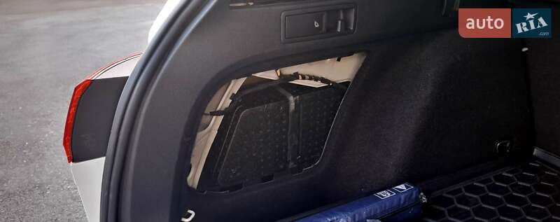 Універсал Volkswagen Golf 2018 в Києві