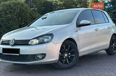 Хэтчбек Volkswagen Golf 2010 в Днепре