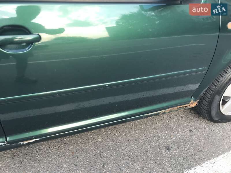 Хетчбек Volkswagen Golf 1998 в Харкові