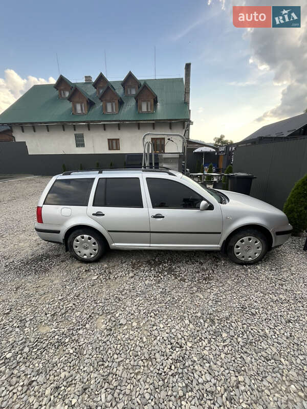 Універсал Volkswagen Golf 2000 в Рахові