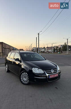 Універсал Volkswagen Golf 2009 в Білій Церкві