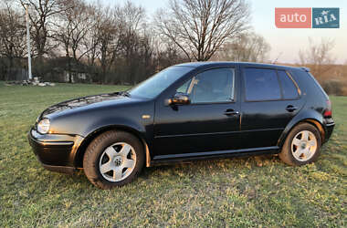 Хетчбек Volkswagen Golf 2000 в Харкові