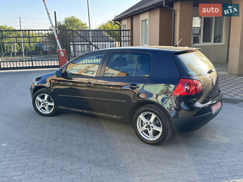 Хетчбек Volkswagen Golf 2007 в Великій Багачці