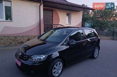Хэтчбек Volkswagen Golf 2007 в Луцке