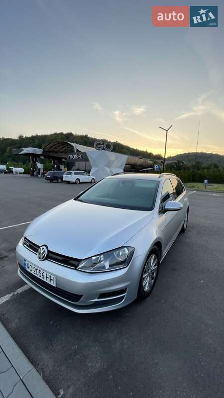 Универсал Volkswagen Golf 2016 в Иршаве