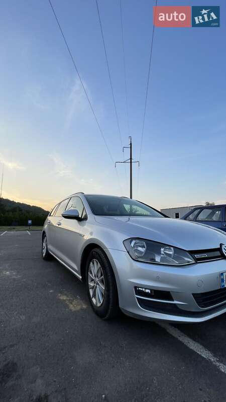 Универсал Volkswagen Golf 2016 в Иршаве