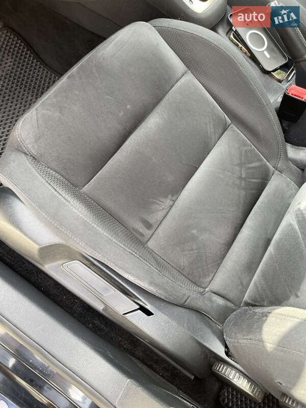 Универсал Volkswagen Golf 2010 в Житомире