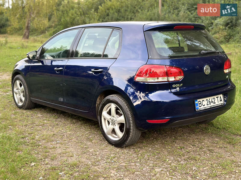Хетчбек Volkswagen Golf 2008 в Самборі