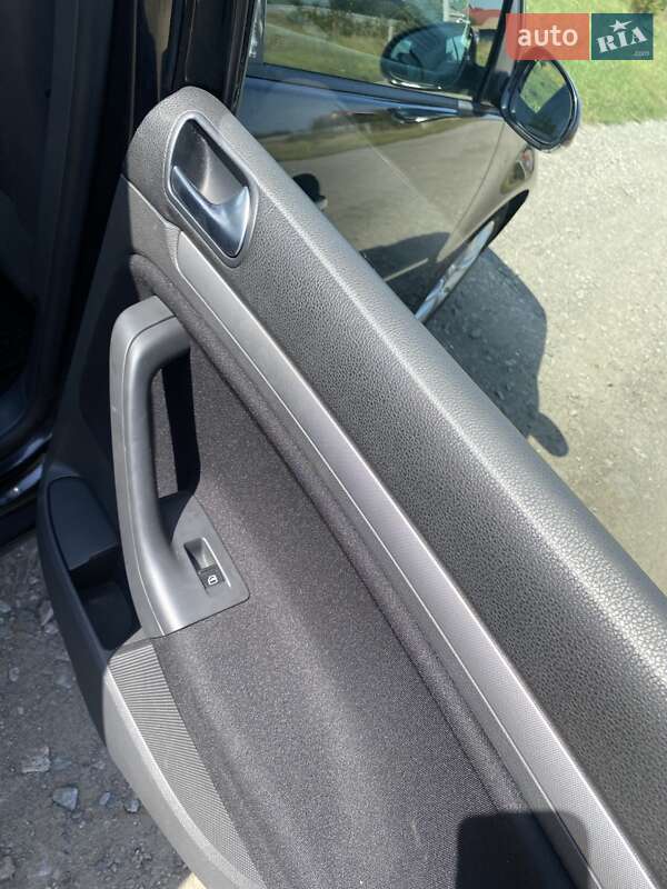 Хетчбек Volkswagen Golf 2007 в Полтаві