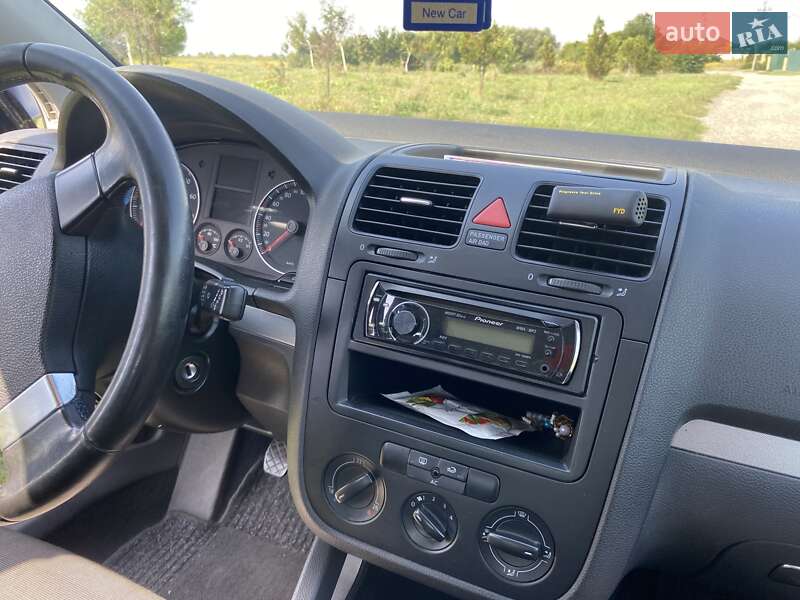 Хетчбек Volkswagen Golf 2007 в Полтаві