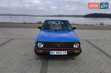 Хетчбек Volkswagen Golf 1988 в Івано-Франково