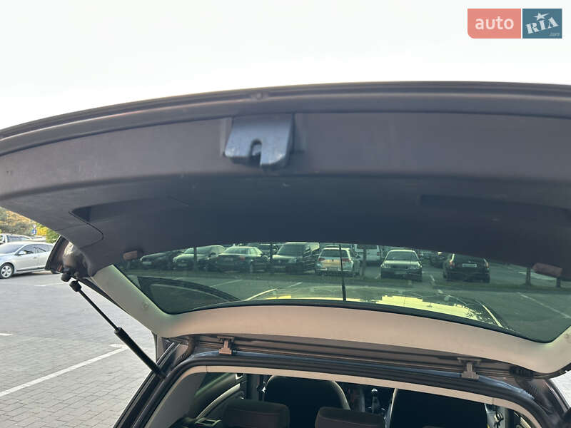 Хэтчбек Volkswagen Golf 2008 в Хмельницком