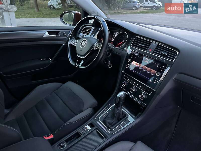 Універсал Volkswagen Golf 2019 в Бучачі