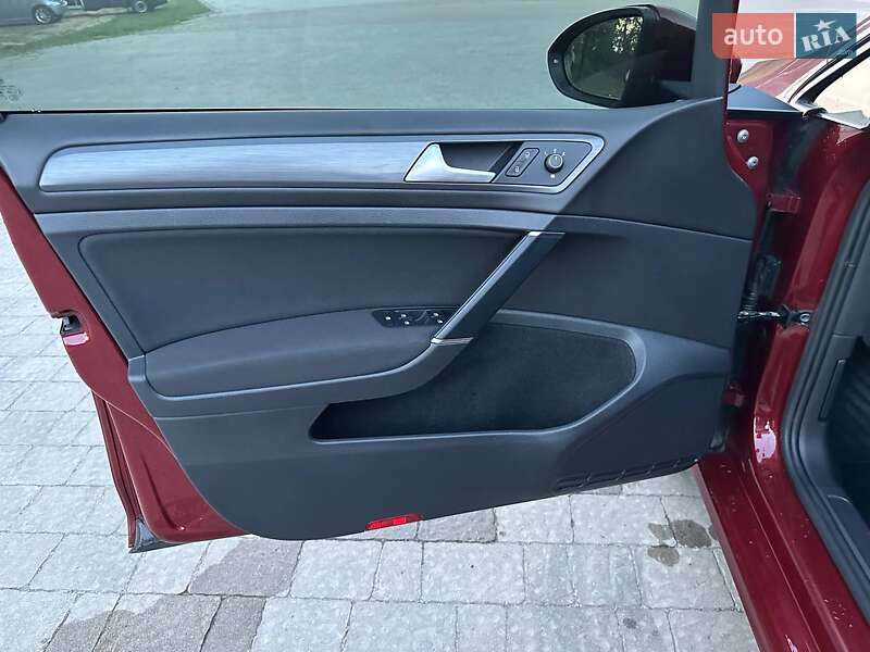 Універсал Volkswagen Golf 2019 в Бучачі
