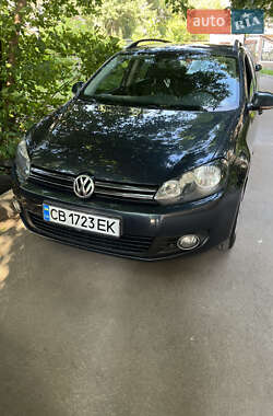 Универсал Volkswagen Golf 2009 в Киеве