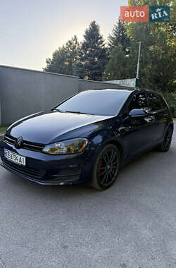 Хэтчбек Volkswagen Golf 2015 в Днепре